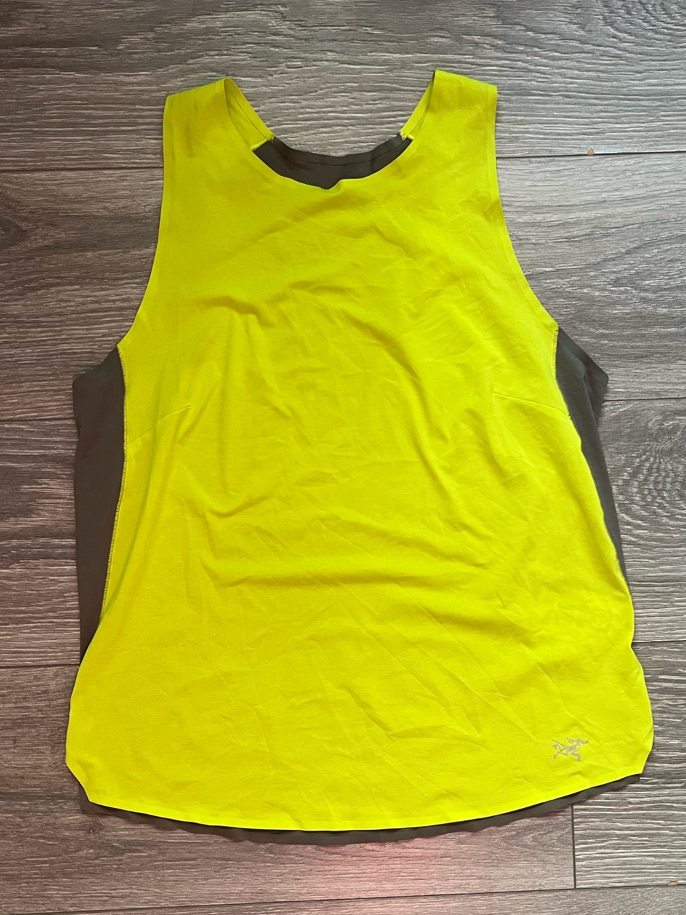 Arc’teryx Yellow Gray Gym Outdoor Workout Active Cycling Tank High Vis Running S